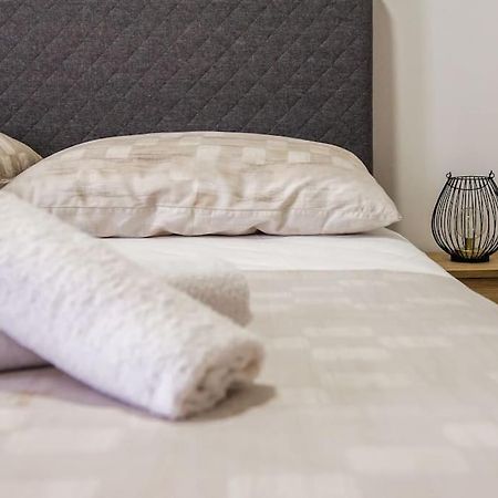 Apartment Faith Split Bagian luar foto