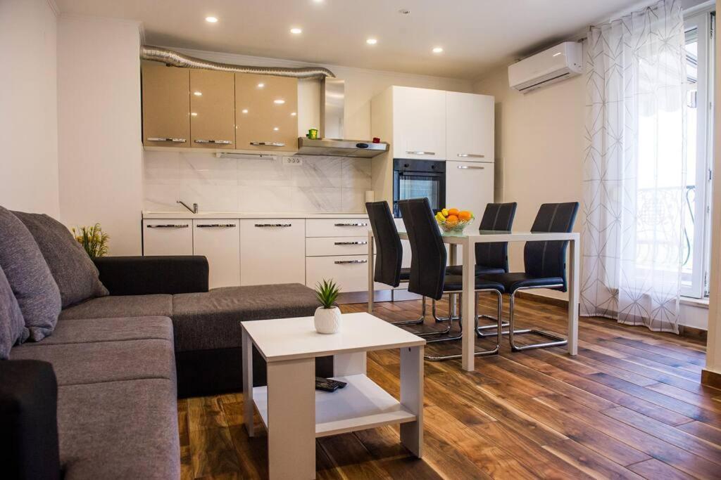 Apartment Faith Split Bagian luar foto